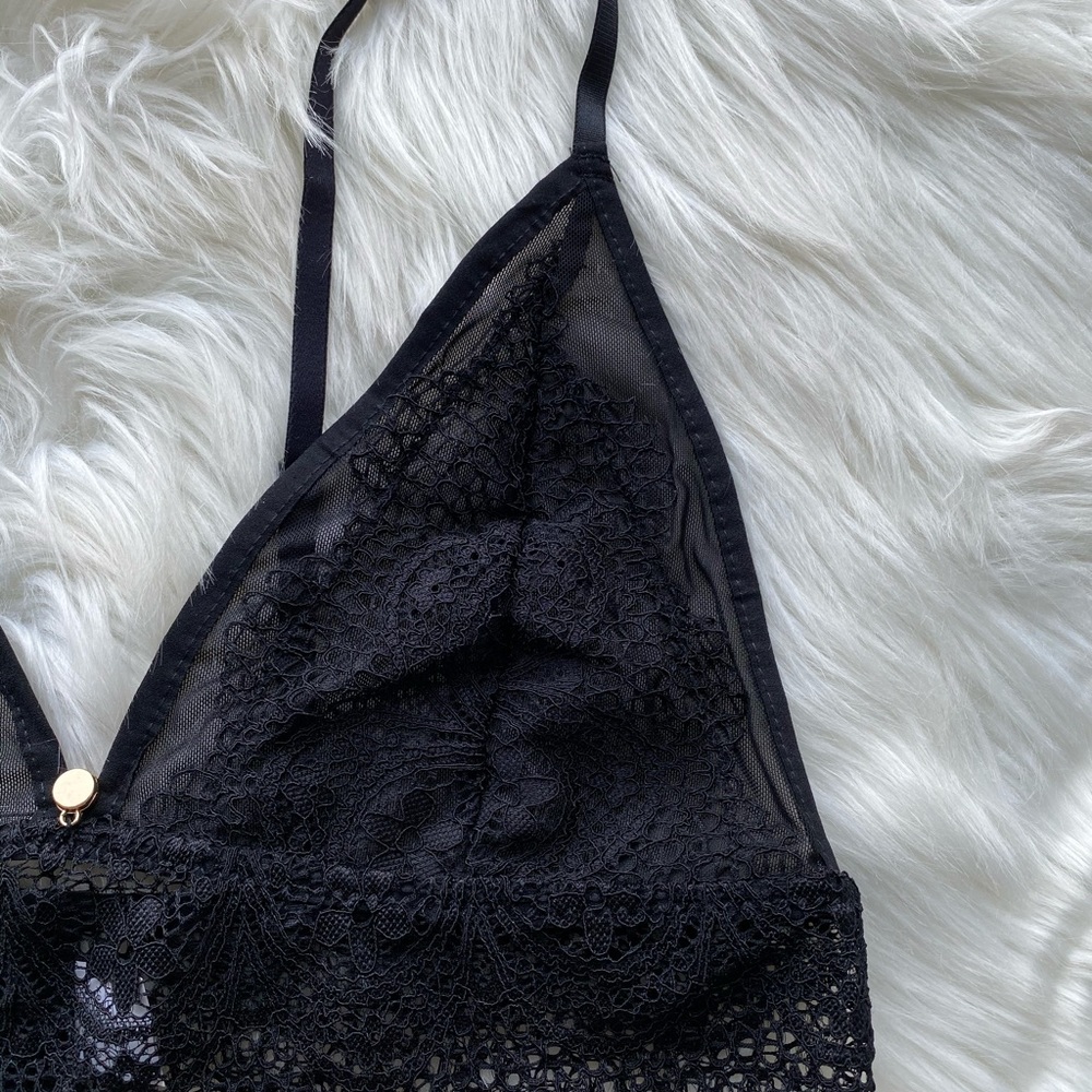 Lingerie Set - Picture 7 of 10